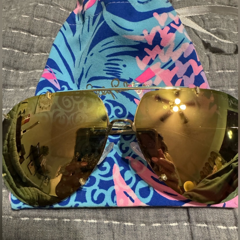 Lilly Pulitzer NWOT gold  polarized aviator sunglasses , bag included
